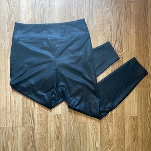 Shiny Black Leggings
